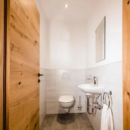 Kopeindlgut Aparthotel 3*