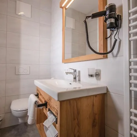 Kopeindlgut Aparthotel 3*