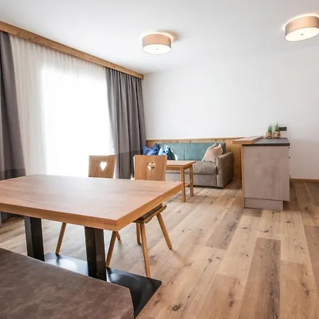 Kopeindlgut アパートホテル 3*